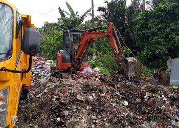 Respons Tuntutan Warga, 146 Ton Sampah di Arbes Ambon Diangkut