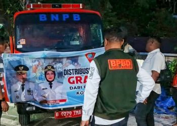 Atasi Krisis Air Berkepanjangan di Ambon, 4 Mobil Tangki Dikerahkan Bantu Warga
