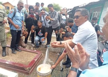 Pemkot Ambon Buka Jaringan Air Bersih di Ponegoro, Mampu Layani 200 KK