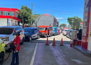 Penjelasan Pertamina Soal Antrean Panjang BBM di Ambon