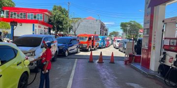 Penjelasan Pertamina Soal Antrean Panjang BBM di Ambon