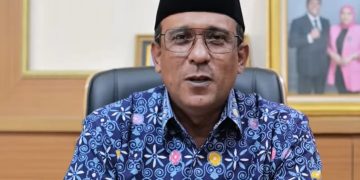 Bupati Maluku Tengah Zulkarnain Awat Amir